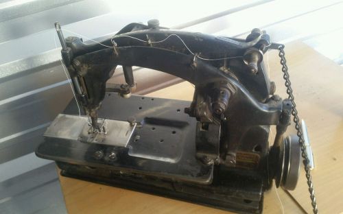 Union Special Vintage &#034;9900 S  sewing machine  rare