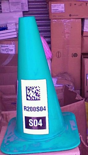 Safety traffic cones 18 inches