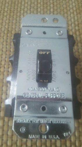 4-NEW Hubbell HBL7843D Disconnect Switch 40A 600V 3PST  $140 for 4 switches.