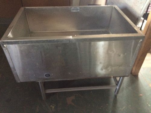 Perlick insulated ice bin with 8 circuit cold plate 42&#034; x 24&#034; underbar beverage for sale