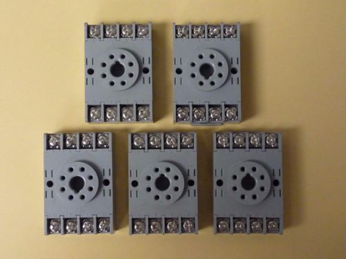 Idec sr2p-06 relay socket 10a 300v 8 pin **lot of 5** for sale