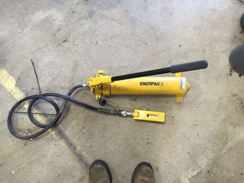 Enerpac P80 Hydraulic Lift With Enerpac WR5 Spreader