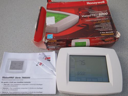 HONEYWELL commercial Vision Pro 8000 programmable  thermostat TB8220U1003 AS IS
