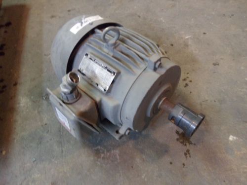 TOSHIBA 5 HP PREMIUM MOTOR, #106141, FR 184T, RPM 3465, V 230/460, 3 PH, USED