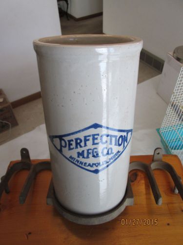 Lye Solution Dispenser Crock w/ COVER Blue &amp; White Stoneware Perfection Mfg. Co