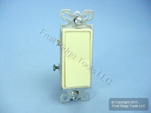 Cooper Electric Ivory Decorator Rocker Wall Light Switch 3-WAY 15A 6503V