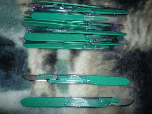 20 #22 SURGICAL SCALPEL BLADES  WITH SLIDE PROTECTOR AND CM. RULE (BRAND NEW)
