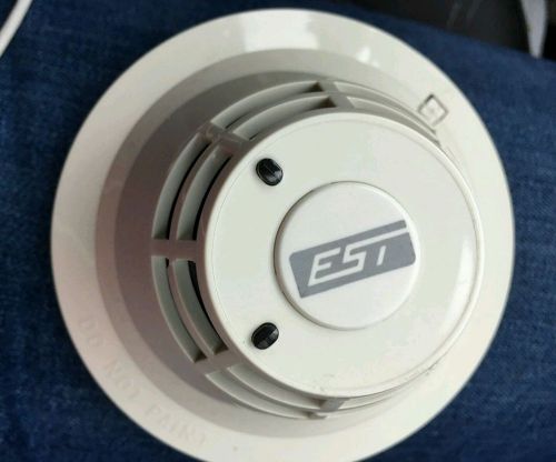 LOT 10 EST SIGA-PS Intelligent Photoelectric Smoke Detector HEADS &amp; BASES