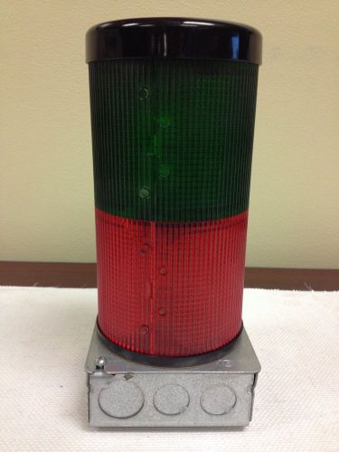 Federal Signal Green and Red Light Stack