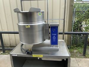 Cleveland KET-12-T steam kettle sef contained Countertop 12 gallons manual tilt