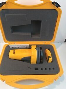 ROBOTOOLZ Robo Laser RB01001 Self Leveling W/ Remote Instructions Case Tested