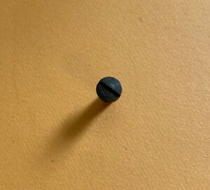 *NOS* 200103-SINGER-SCREW-FOR SEWING MACHINES*