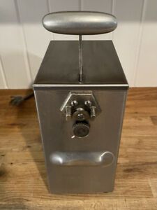 EDLUND  MODEL 203 TWO SPEED ELECTRIC CAN OPENER