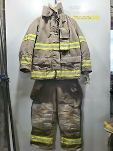 Globe Firefighter Turnout Bunker Set