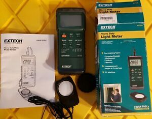 Extech 407026 Foot Candle/Lux Heavy Duty Light Meter in Original Box