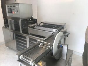 Donut-O-Matic Fully Automated Donut Making Machine All in One Maker - SEE VIDEO