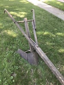 Antique Horsedrawn Walking Potato Plow Digger Harvestor