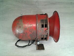 Vintage &#034;SIREN&#034; Fire - Rescue - Ambulance - Original Red - WORKS