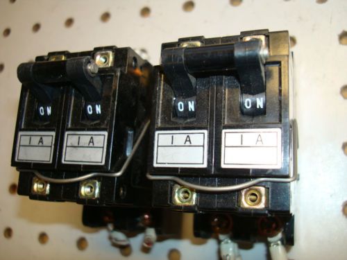 lot (2) IDEC 1 amp circuit breaker  w/din sockets  idec NRAN2100 idec izumi