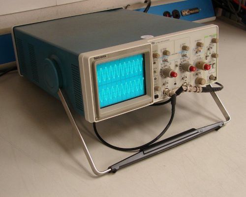 Tektronix 2213 Dual Trace 60MHz Oscilloscope With Delay TESTED