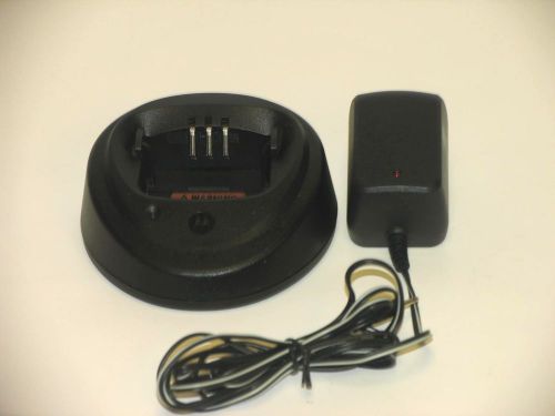 Motorola Single Unit Charger WPLN4154AR With Power Adapter CP150,CP200,PR400