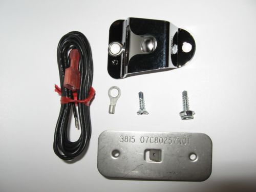 Motorola Microphone Hang-Up Kit .. HLN5391A .. Two-way . VHF . Radio . Mic Clip