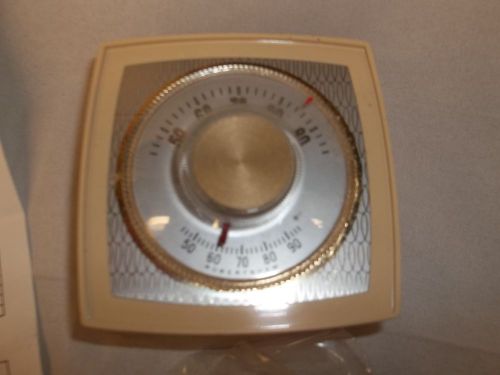 Robertshaw TX400 34-074-150 Room Thermostat Heat Cool 24 Volt NOS