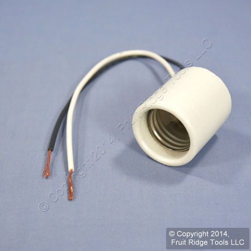 New Leviton Porcelain Lamp Holder Medium Light Socket 660W 250V Bulk 10085-4