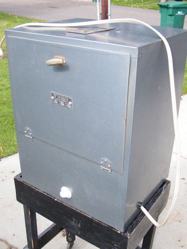 Despatch electric lab oven style 288, type 3-h, 400 degree, 25.5&#034;x20.25&#034;x16&#034; for sale