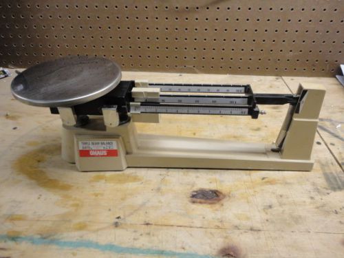 Vintage OHAUS TRIPLE BEAM BALANCE SCALE 700 SERIES 2610g /800 SERIES 5lb 2oz LAB