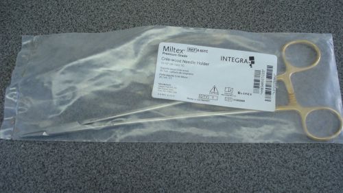 Integra Miltex Crile Wood Needle Holder 10 1/2&#034; Ref 8-55TC New