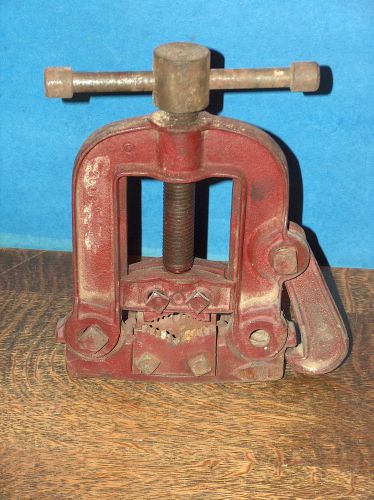 Old used tools vintage american pipe tool co. # 300a pipe vise chicago ill. for sale