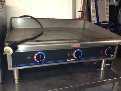 FLAT TOP 3&#039; GRILL 3ph ELECTRIC