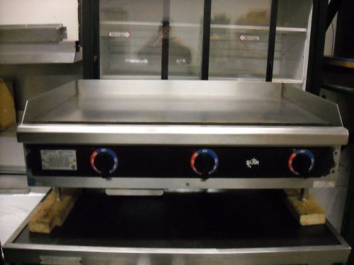 Star 36&#034; electric thermostatic griddle Model 536TGA