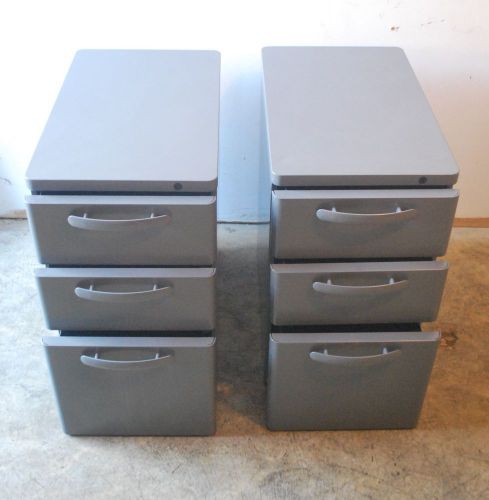 2 STEEL 26&#039;&#039; H BY 23.5&#039;&#039; L BY 14 3/4 W 3 DRAW DARK GREY LOCKABLE FILING CABINETS