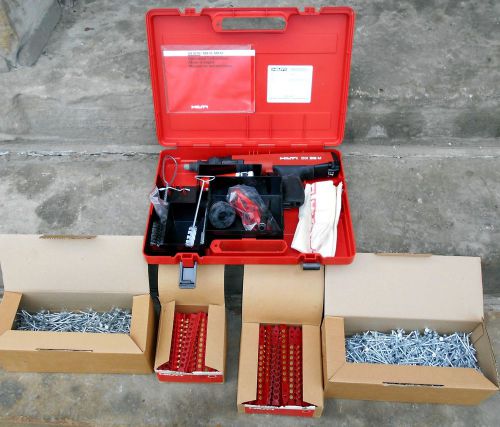 HILTI DX 36 POWDER ACTUATED FASTENER WITH LOADS AND FASTENERS-SUPER CLEAN!