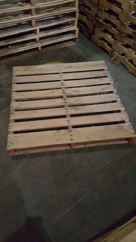 Wood pallets, Grade A, non standard size: 42&#034;x42&#034;x4.75&#034; (LxWxH)