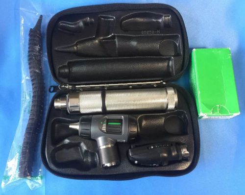 Welch Allyn Diagnostic Set Otoscope Ophthalmoscope battery included