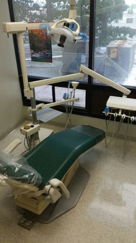 Adec 1020 Dental Chair with Unit and light