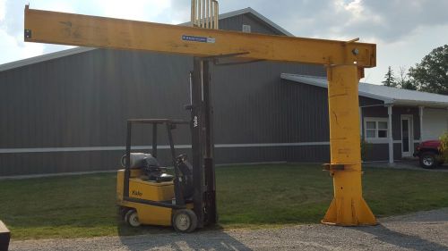 Hercules 3000lb. capacity jib crane 10&#039; tall 18&#039; span/reach free standing for sale