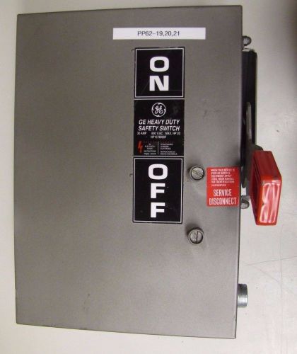GE TH3361J MODEL: 7 30A 30 A AMP 600VAC/250VDC FUSIBLE SAFETY DISCONNECT SWITCH