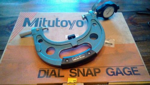 New unused Mitutoyo 5&#034; - 6&#034; dial snap gage with indicator