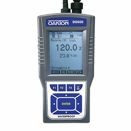 Oakton wd-35441-71 do 600 do/temp. meter w/probe, case, nist for sale