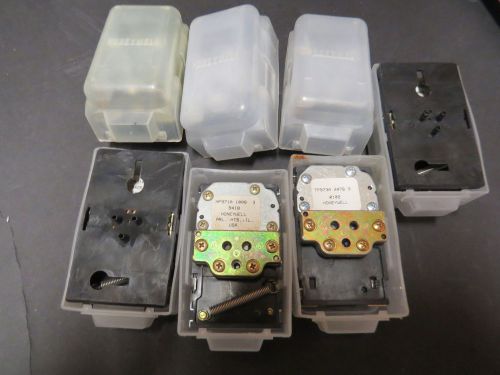 Lot of 6 HONEWELL HP971A 1008 PNEUMATIC SPACE HUMIDITY SENSOR &amp; 1 TP973A 2076-3