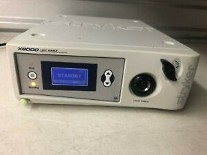 Stryker X8000 Xenon Light Source W/ 291 bulb hours - working