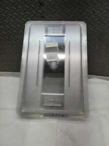 Qty: 6 Rubbermaid Fg331000clr Lid Food Tote Clear