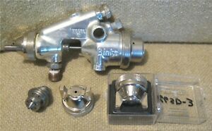 BINKS Model 61 AUTOMATIC SPRAY GUN with 3 NOZZLES
