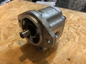 Kayaba Hydraulic Pump #368616 6B1