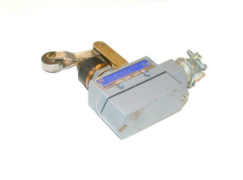Square d roller arm  limit switch  10 amp model bze6-2rn2 for sale