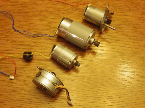 Lot of 4 Small Miniature DC Electric Motors, great for projects